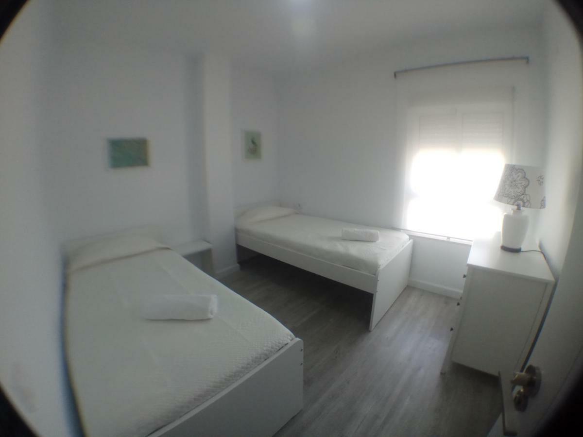 Guesting Ladreda Apartment Cadiz Ngoại thất bức ảnh